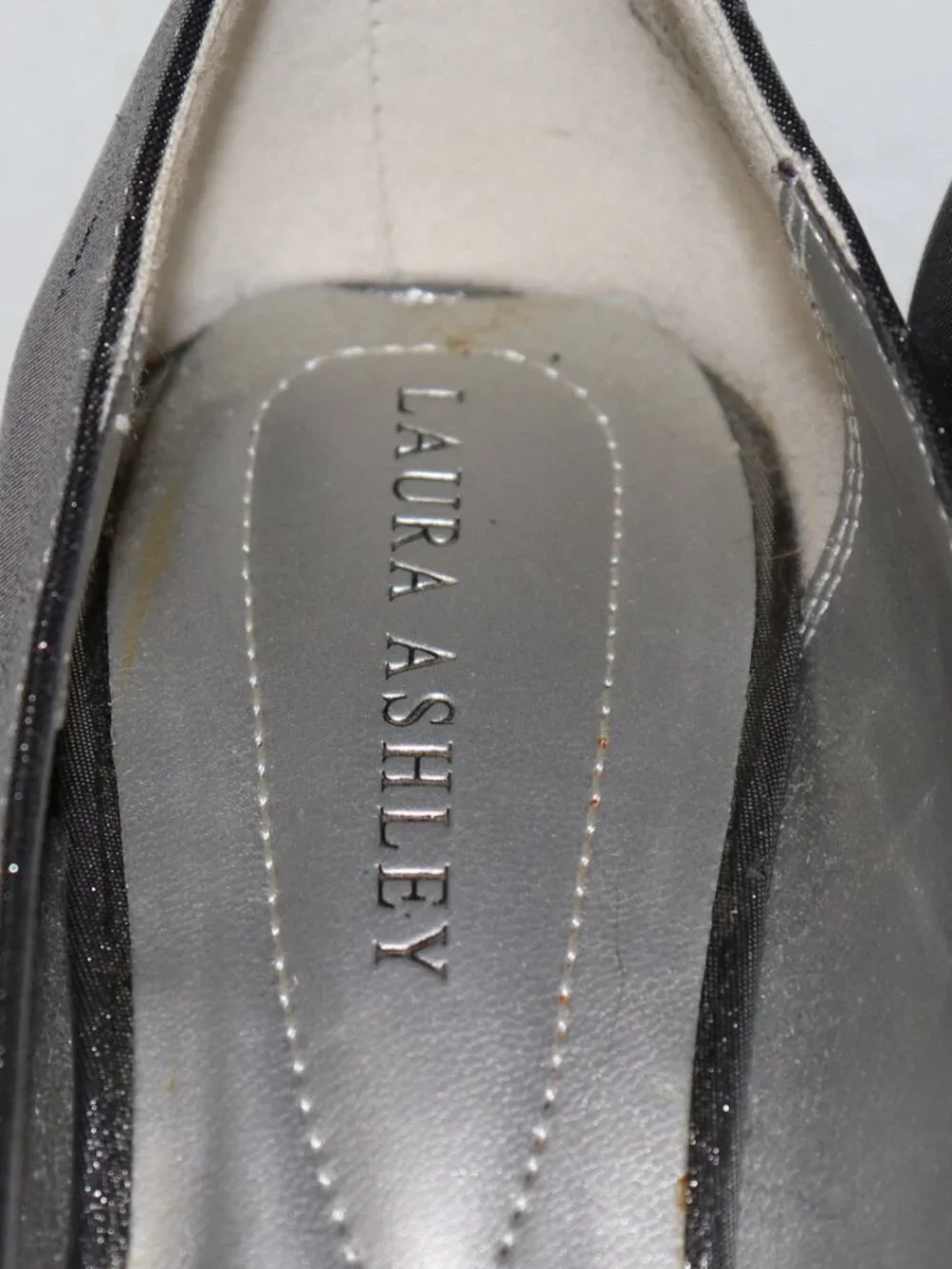 ✨ Laura Ashley Dark Silver Heels · Size 8M · Round‑Toe Pumps